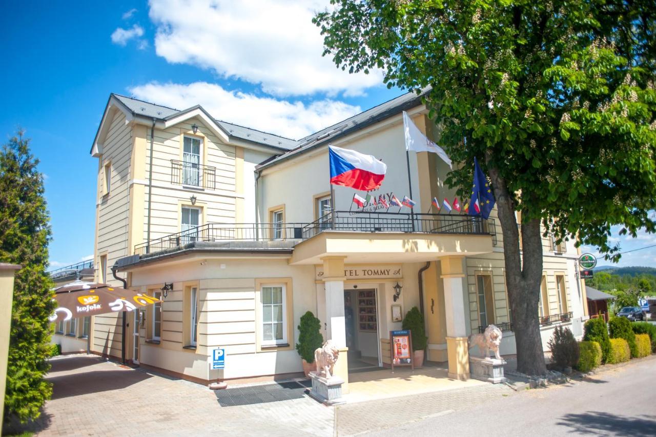 Hotel Tommy Wellness&Spa Náchod Exterior foto